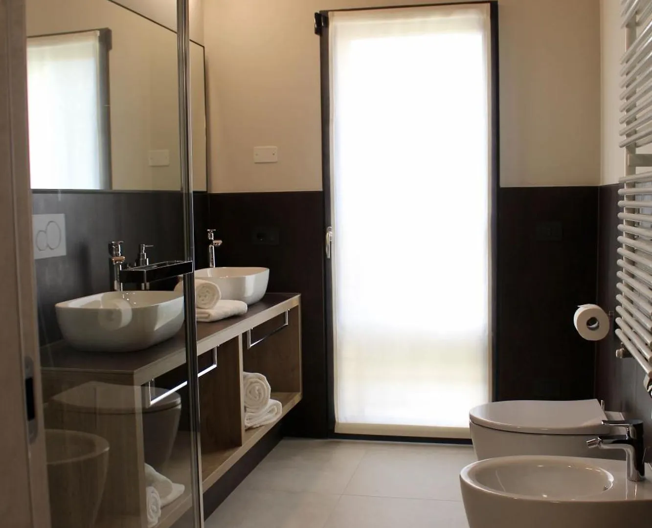 Ida Boutique Hotel أسولو
